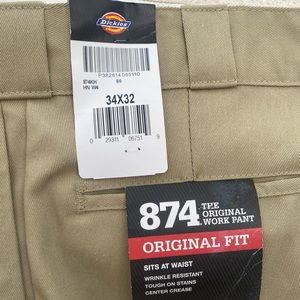 Dickies 34X32 original fit khaki pants